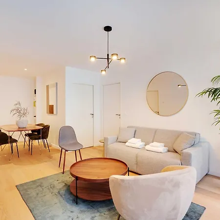 Raffinement Et Confort Dans Cette Residence A Levallois-Perret Exterior photo
