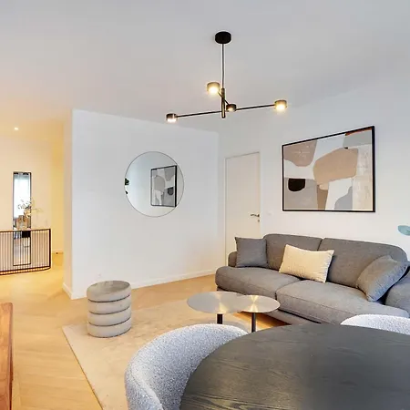 Raffinement Et Confort Dans Cette Residence A Levallois-Perret Exterior photo