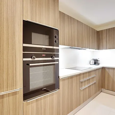 Raffinement Et Confort Dans Cette Residence A Levallois-Perret Exterior photo