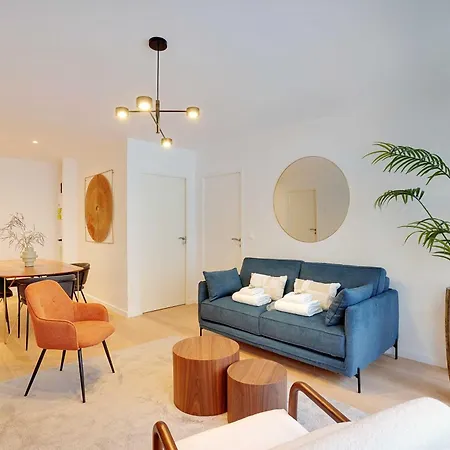 Raffinement Et Confort Dans Cette Residence A Levallois-Perret Exterior photo