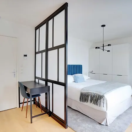 Raffinement Et Confort Dans Cette Residence A Levallois-Perret Exterior photo