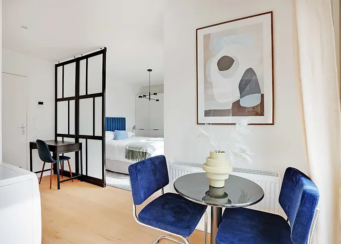 Raffinement Et Confort Dans Cette Residence A Levallois-Perret