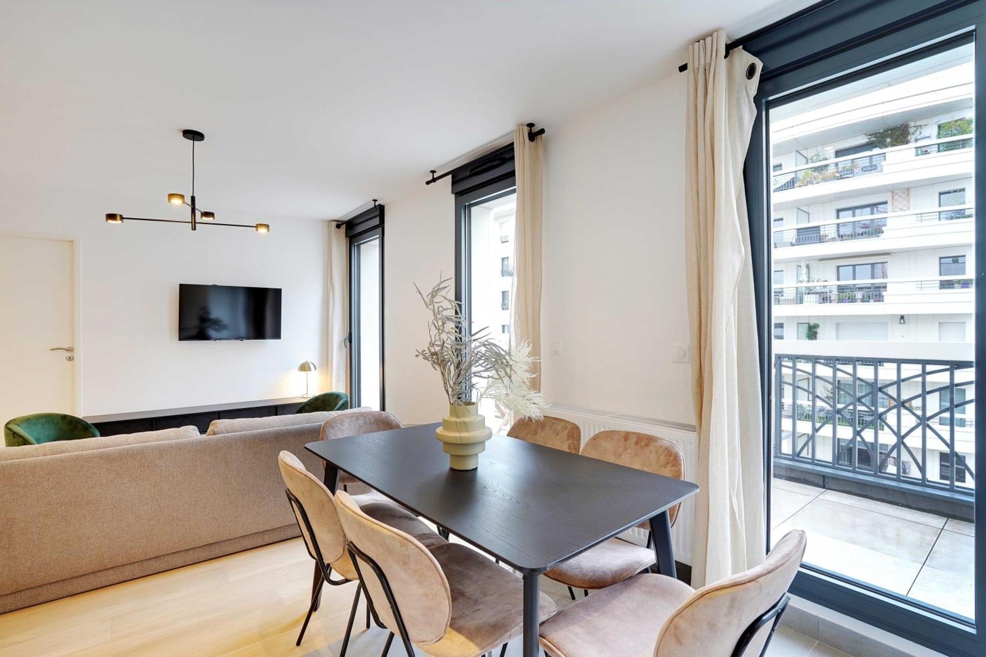 Raffinement Et Confort Dans Cette A Levallois-Perret