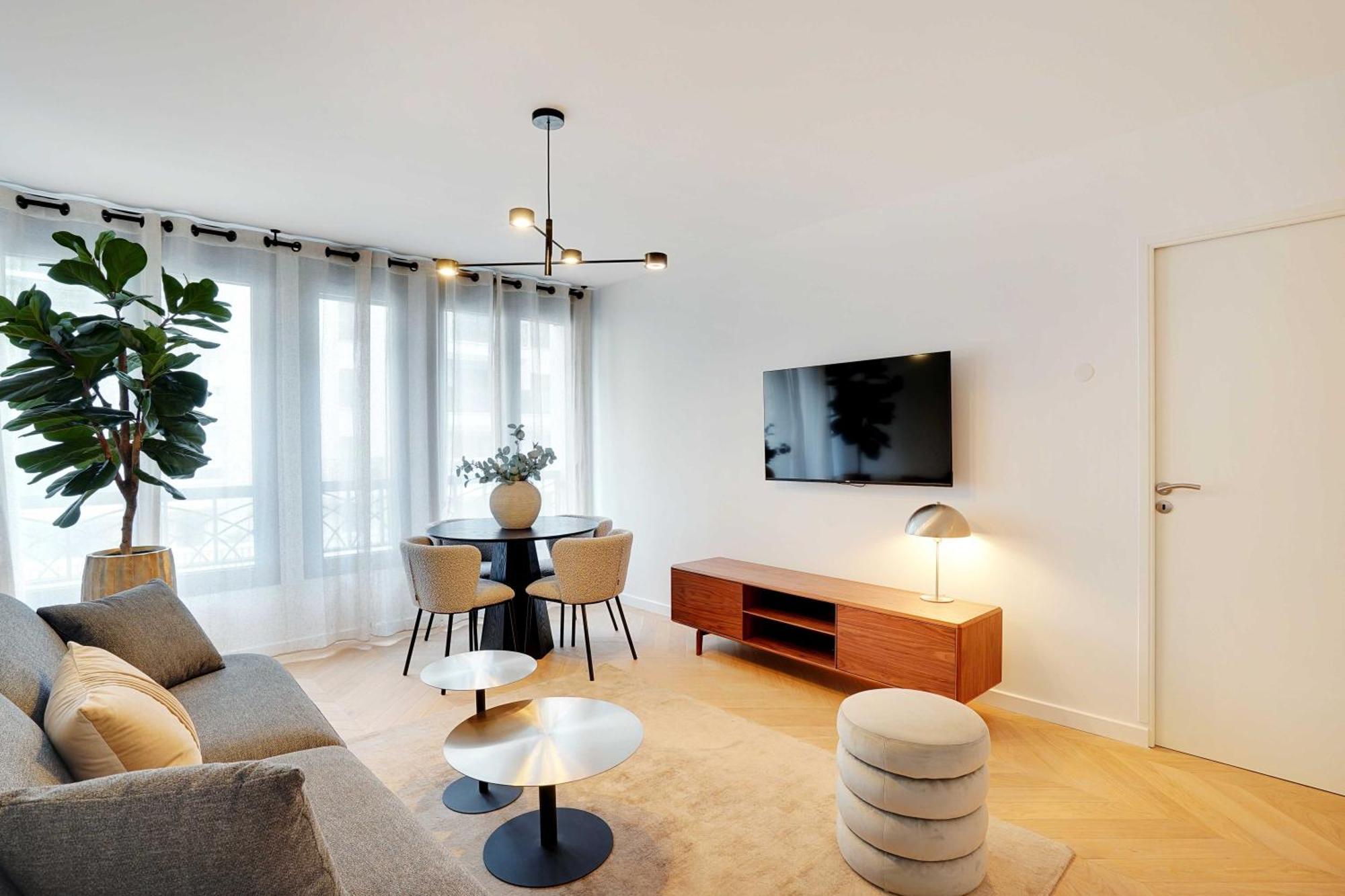 Raffinement Et Confort Dans Cette A * Levallois-Perret