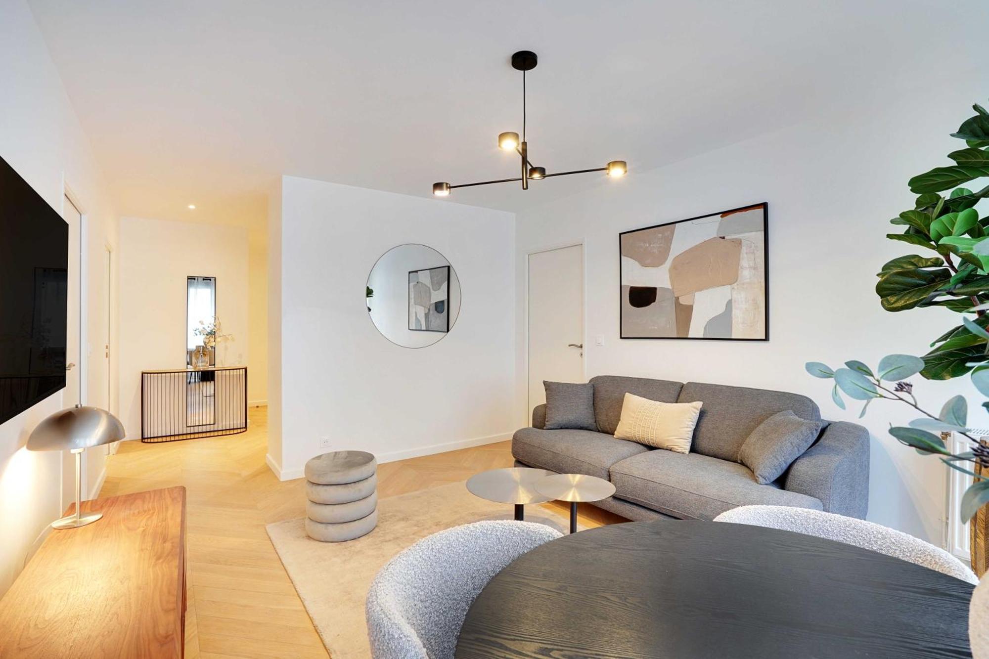 Raffinement Et Confort Dans Cette A Apartment Levallois-Perret